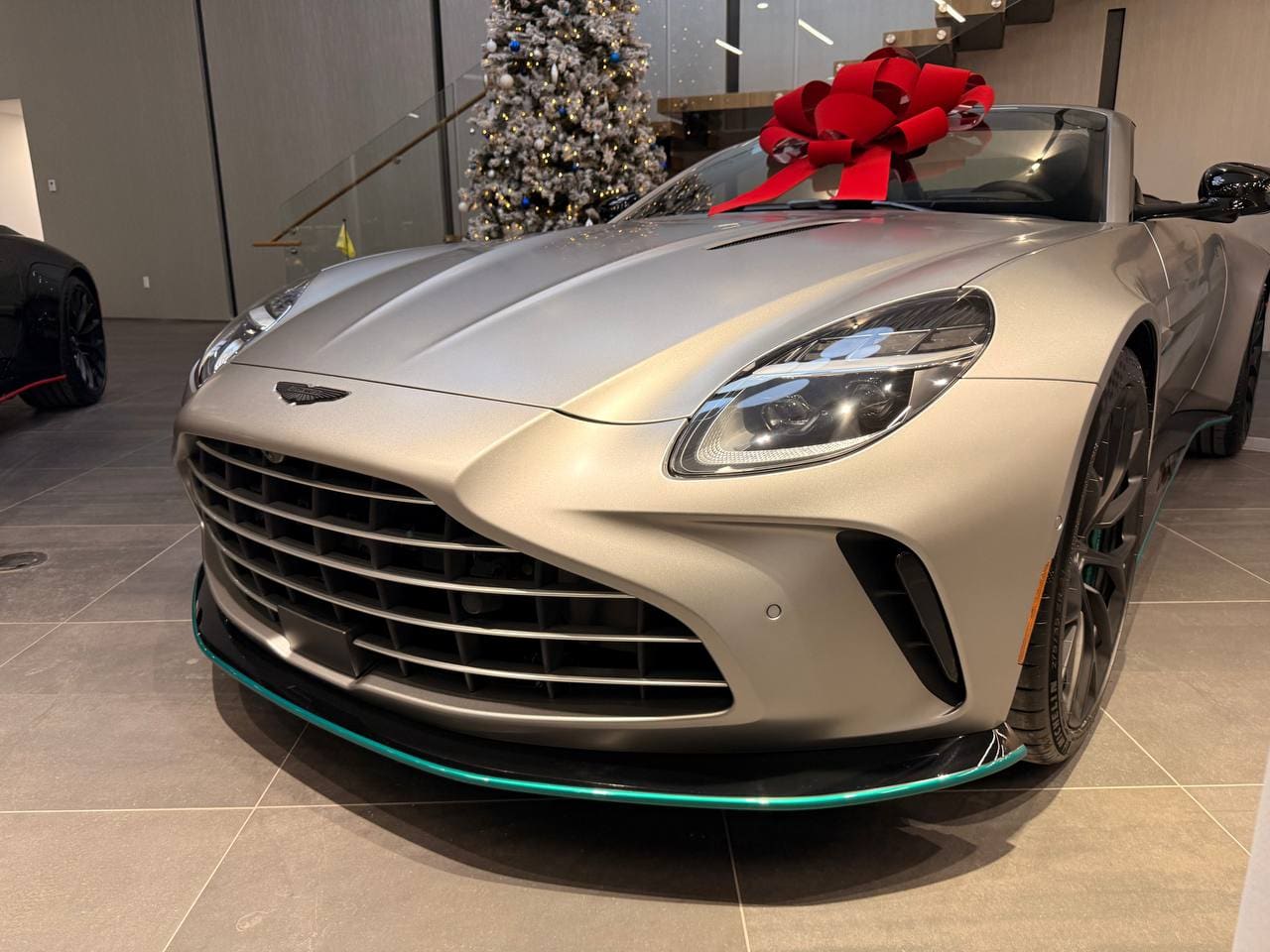 Aston Martin Vantage Roadster, 2026