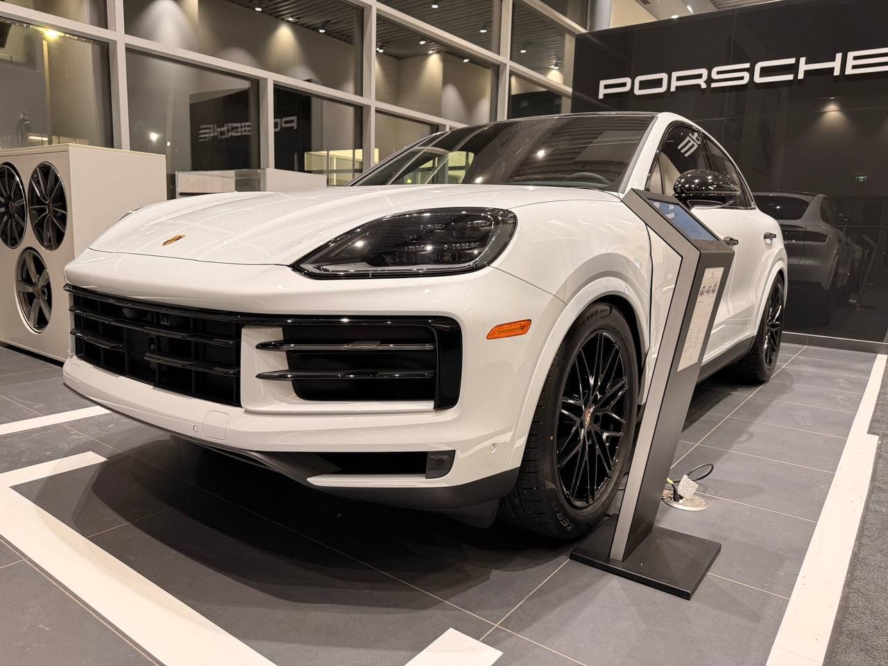 Porsche Cayenne Coupe, 2026