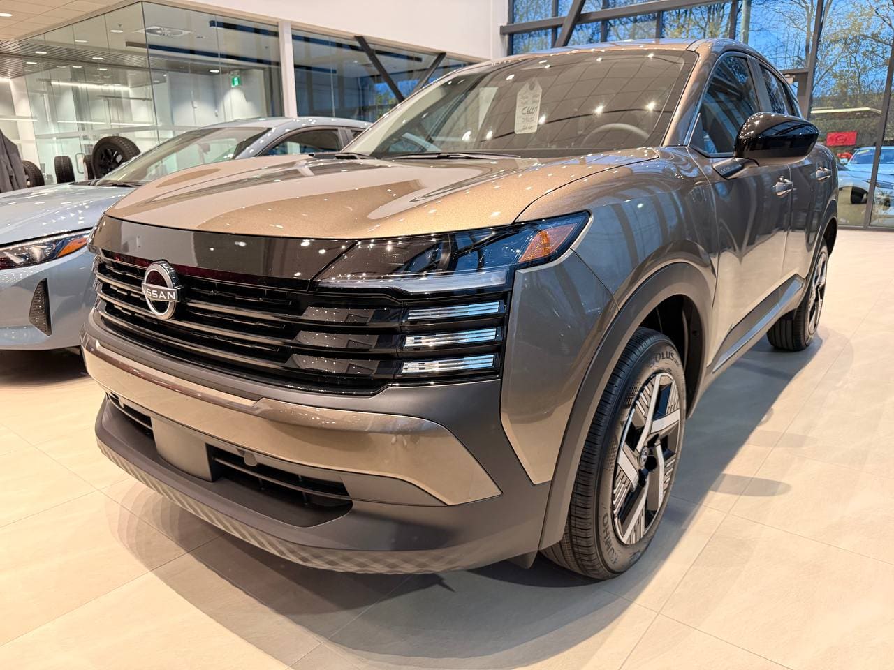 Nissan Kicks SV, 2026