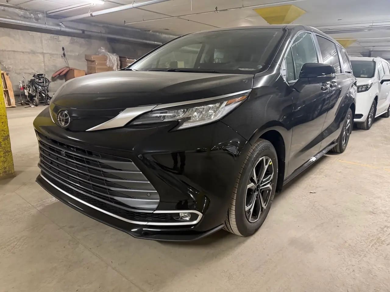 Toyota Sienna Limited, 2026