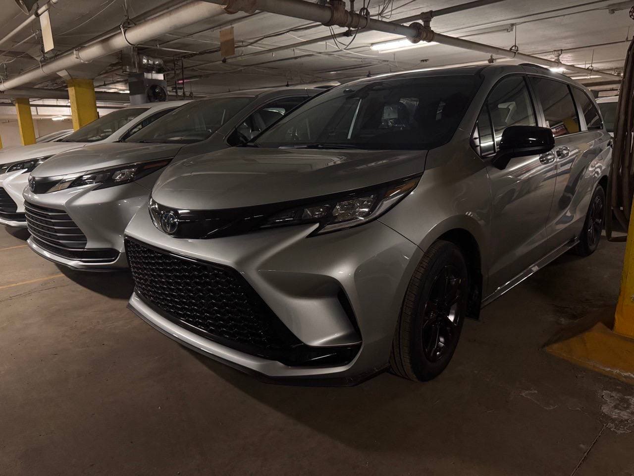 Toyota Sienna XSE, 2026