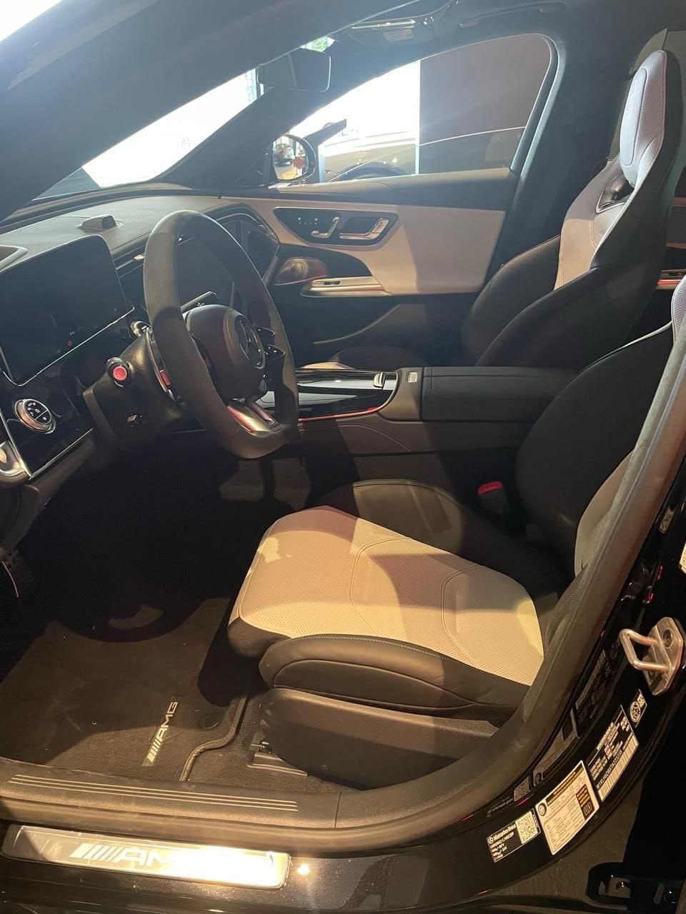 Mercedes-Benz E53e AMG, 2026