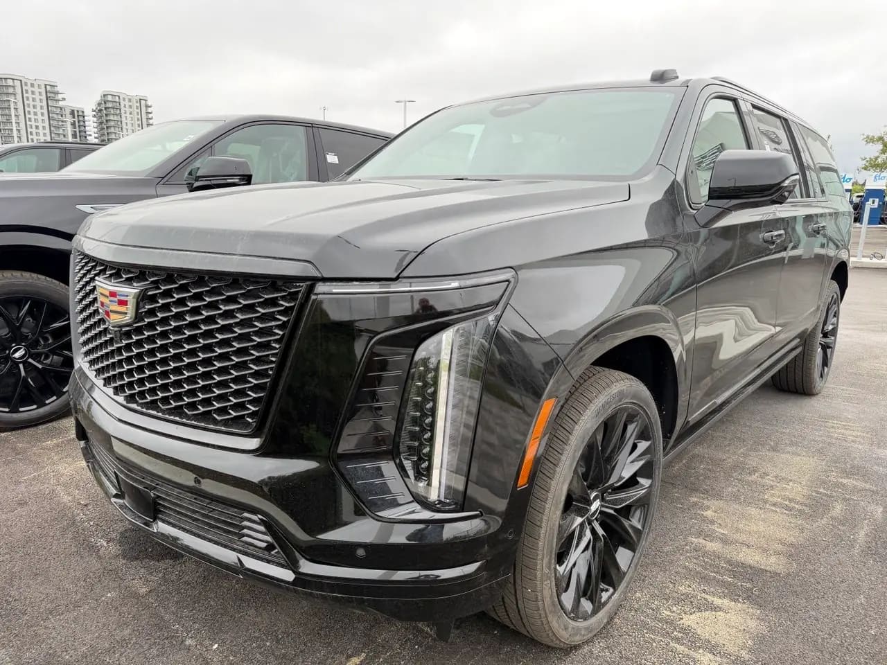 Cadillac ESCALADE ESV PLATINUM, 2026